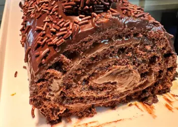 rocambole de chocolate